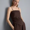 Top bandeau con dobladillo en forma de pañuelo