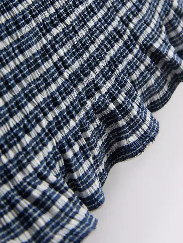 Top bandeau con volantes de cuadros vichy de Paula Echevarría