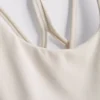 Top corto de tirantes con un tacto suave como la mantequilla
