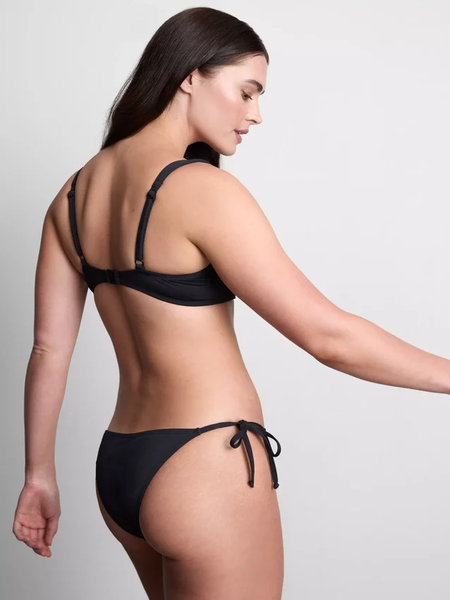 Top de bikini con aros para busto más voluminoso