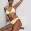 Top de bikini triangular con textura arrugada