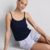 Top de descanso tipo camisola de punto calado con alto contenido de algodón