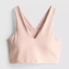Top deportivo corto con cuello en V