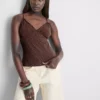 Top tipo babydoll con cuello en V