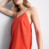 Top tipo camisola con textura y ventilación