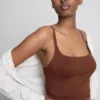 Top tipo camisola corto sin costuras