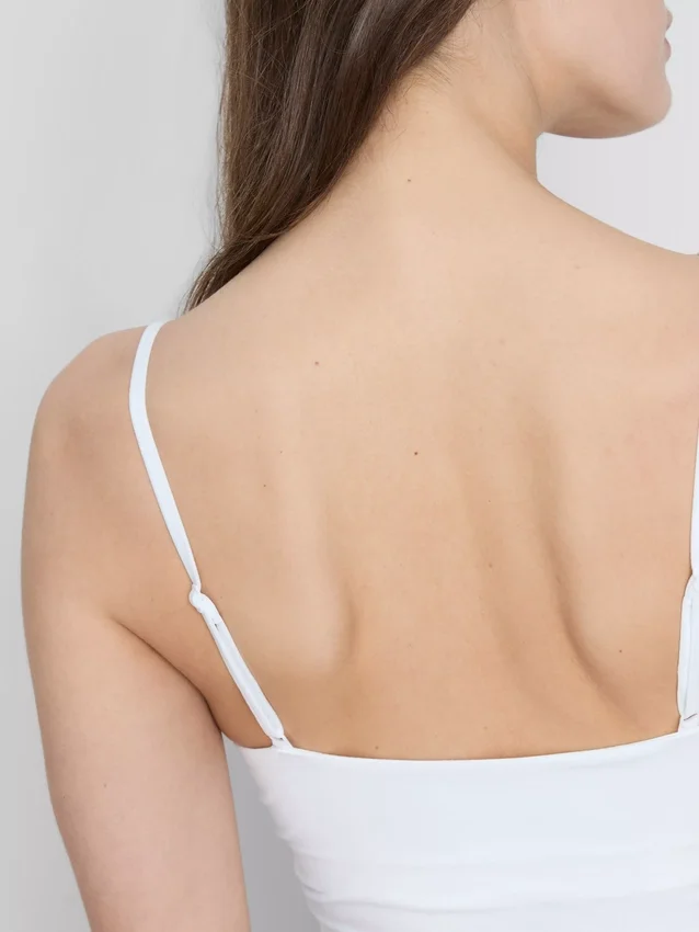 Top tipo camisola corto sin costuras