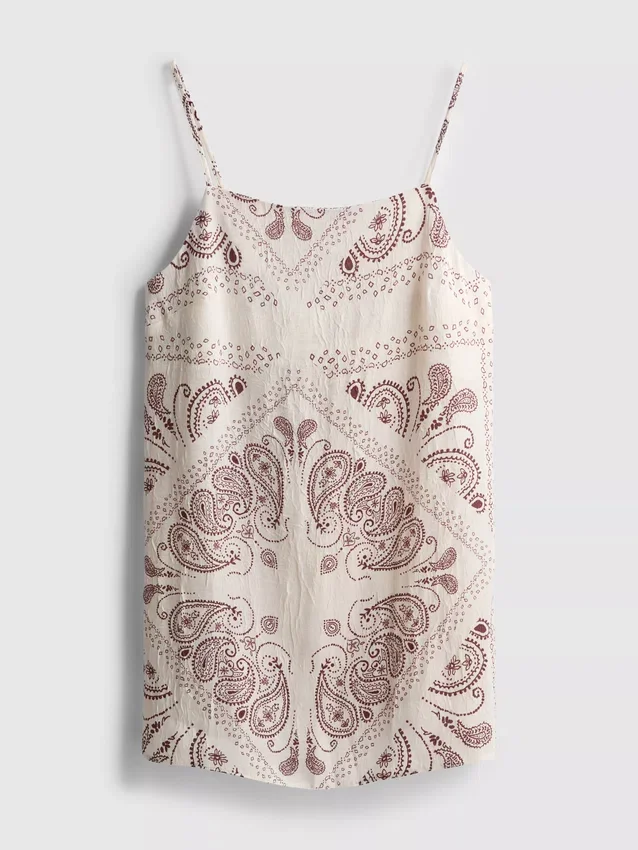 Top tipo camisola largo de satén arrugado de Paula Echevarría
