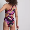 Traje de baño estampado con aberturas
