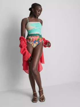 Traje de baño fruncido con estampado panorámico