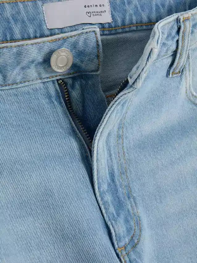 Vaqueros de pierna recta ajustada | corte regular