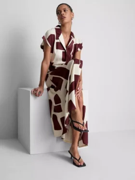Vestido camisero midi de manga corta