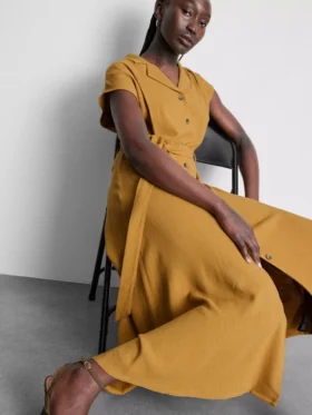 Vestido camisero midi de manga corta