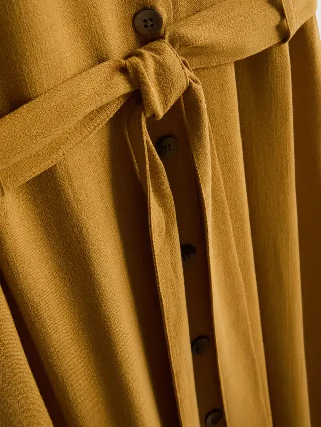 Vestido camisero midi de manga corta