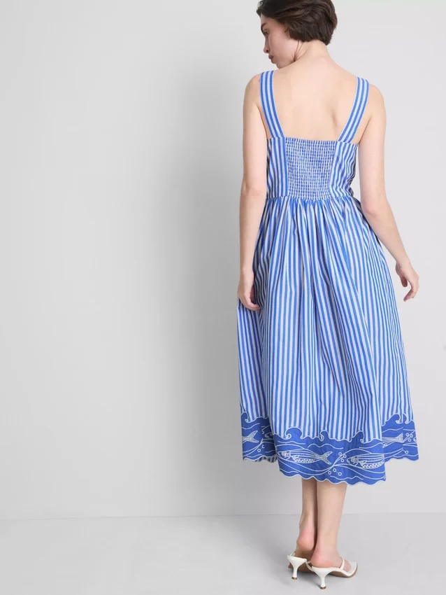 Vestido largo bordado a rayas