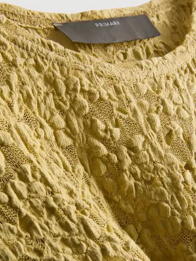 Vestido largo de encaje elástico