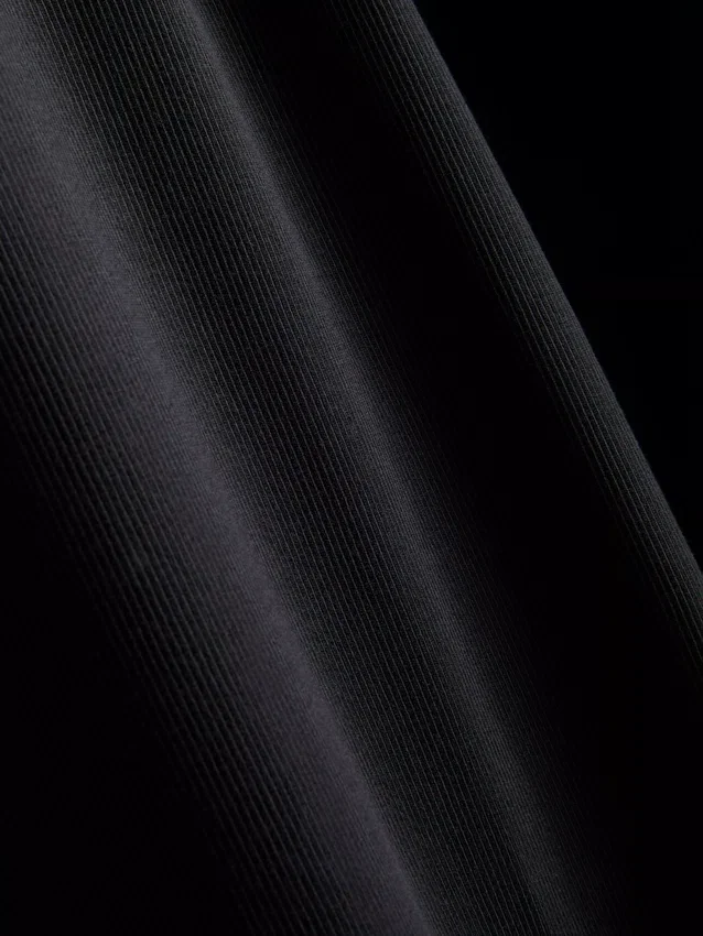 Vestido midi con sujetador incorporado de punto acanalado