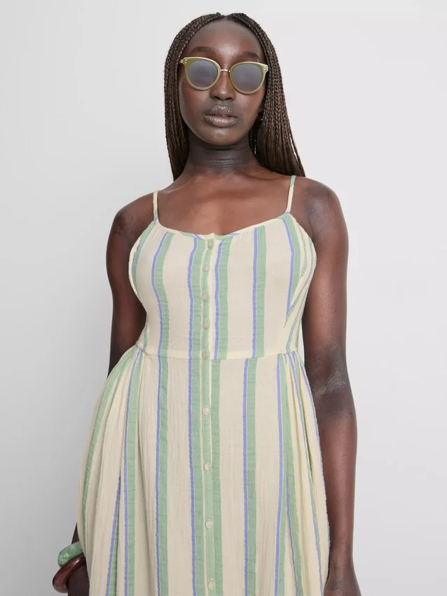 Vestido midi de algodón con botones