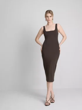 Vestido midi de cuello cuadrado «Second Skin»