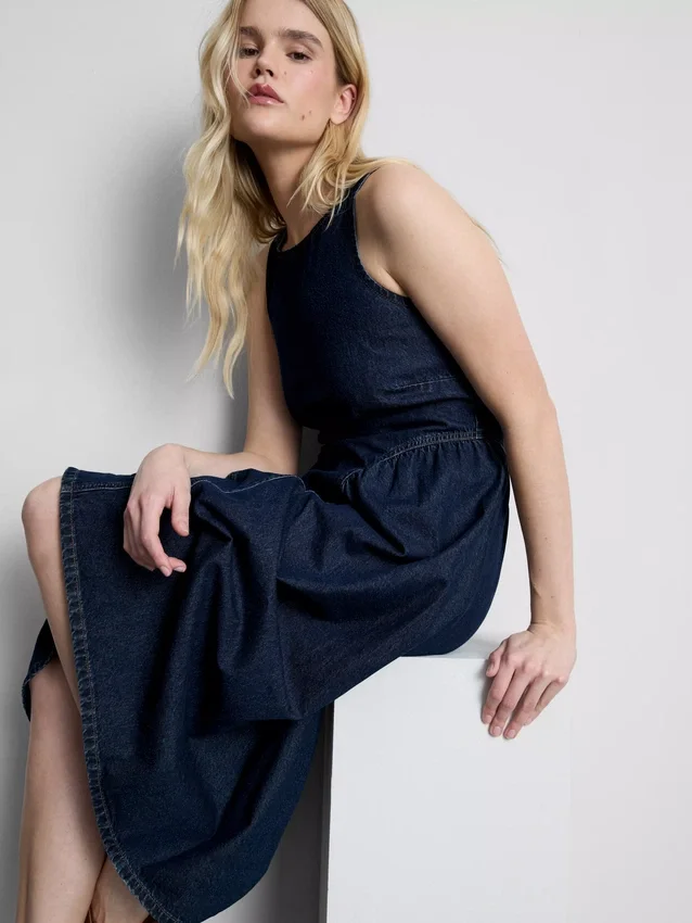 Vestido midi de mezclilla de algodón con cintura baja