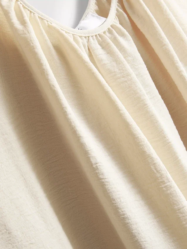 Vestido midi de tirantes