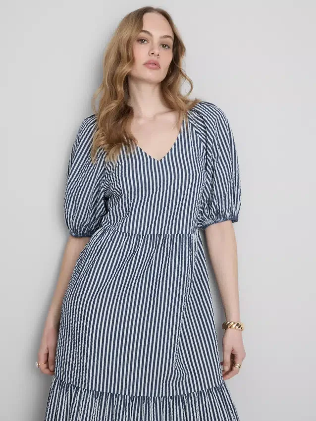 Vestido midi holgado de algodón seersucker