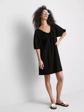 Vestido mini tipo smock con mangas abullonadas