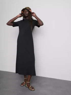 Vestido tipo camiseta midi