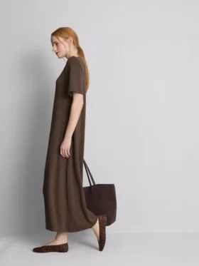 Vestido tipo camiseta midi