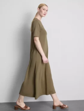 Vestido tipo camiseta midi