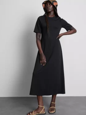 Vestido tipo camiseta midi