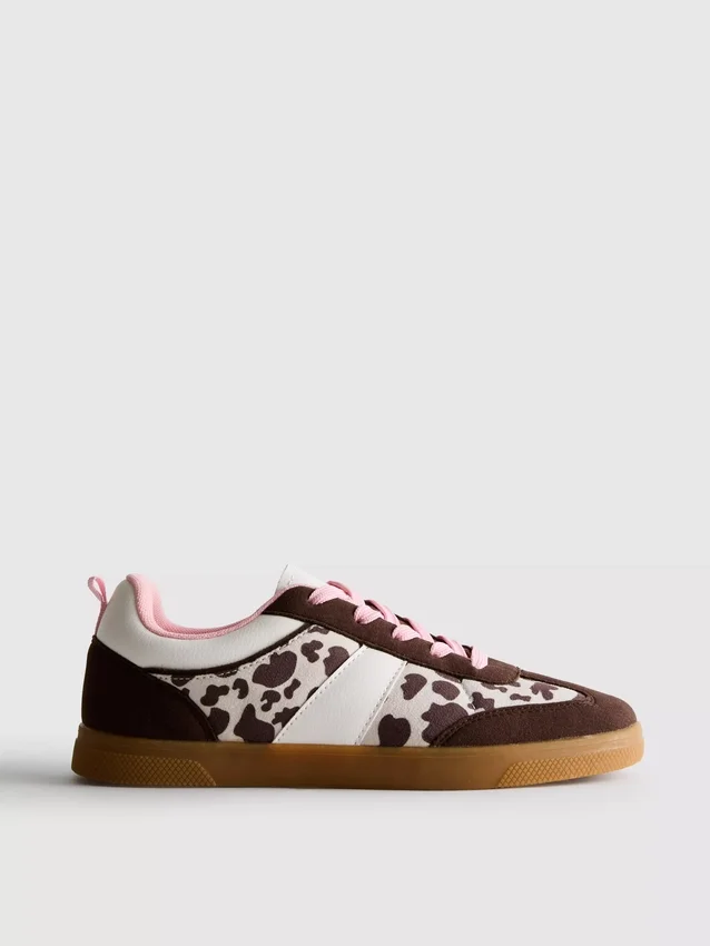 Zapatillas con suela de goma y estampado animal