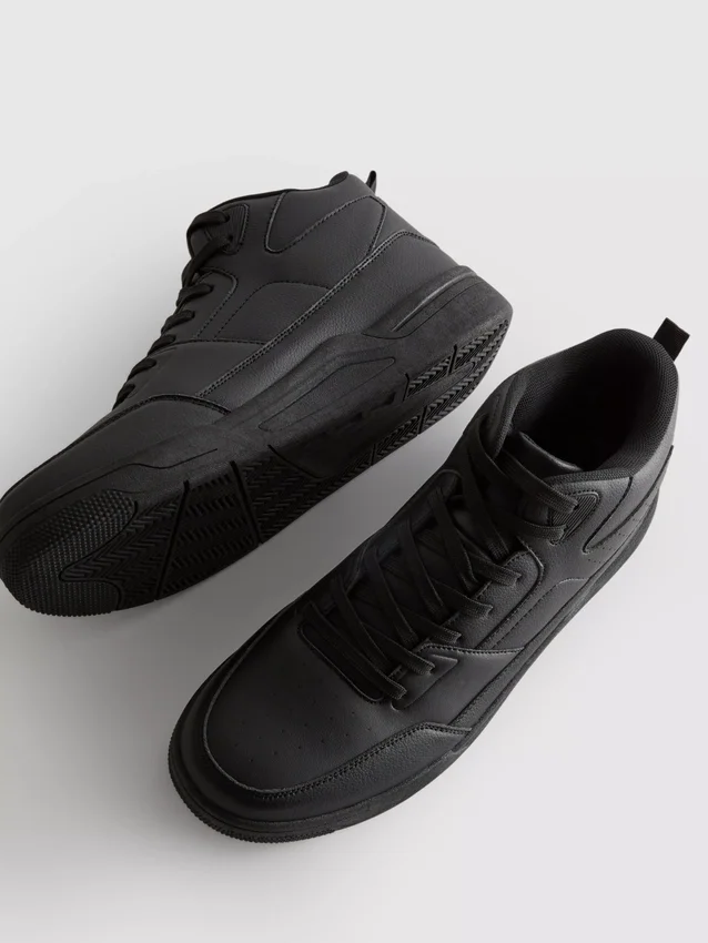 Zapatillas de caña alta imprescindibles