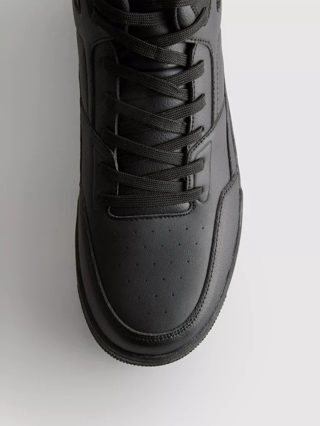 Zapatillas de caña alta imprescindibles