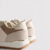 Zapatillas de caña baja con detalles de diamantes