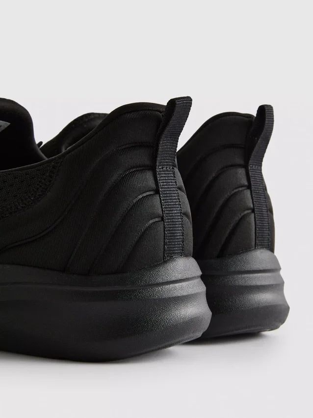 Zapatillas de caña baja sin cordones