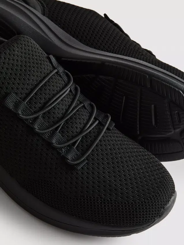 Zapatillas de caña baja sin cordones