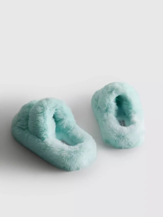 Zapatillas de casa con correa suave