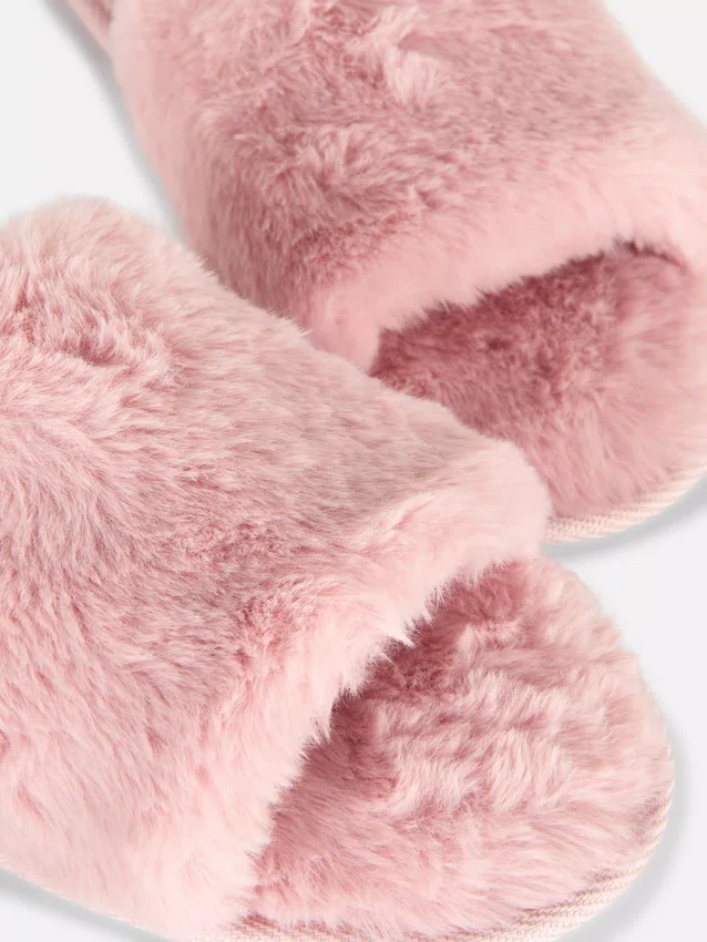 Zapatillas de casa mullidas con tiras cruzadas