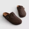 Zapatillas de casa tipo mules de punta cerrada