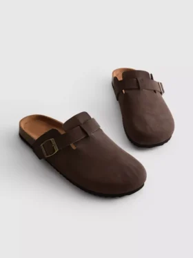 Zapatillas de casa tipo mules de punta cerrada
