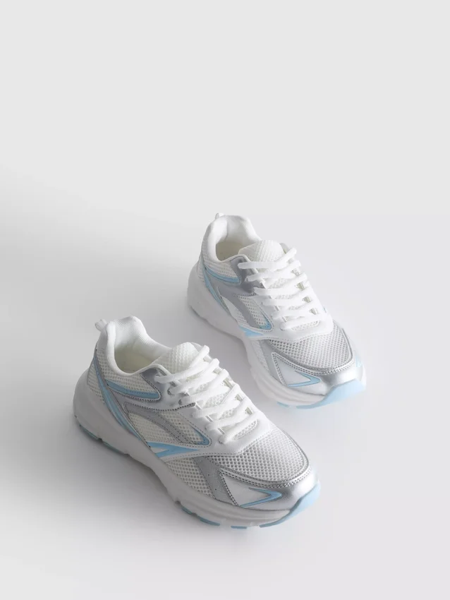 Zapatillas de malla gruesa