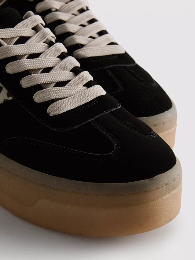 Zapatillas de suela gruesa de goma con estampado de leopardo