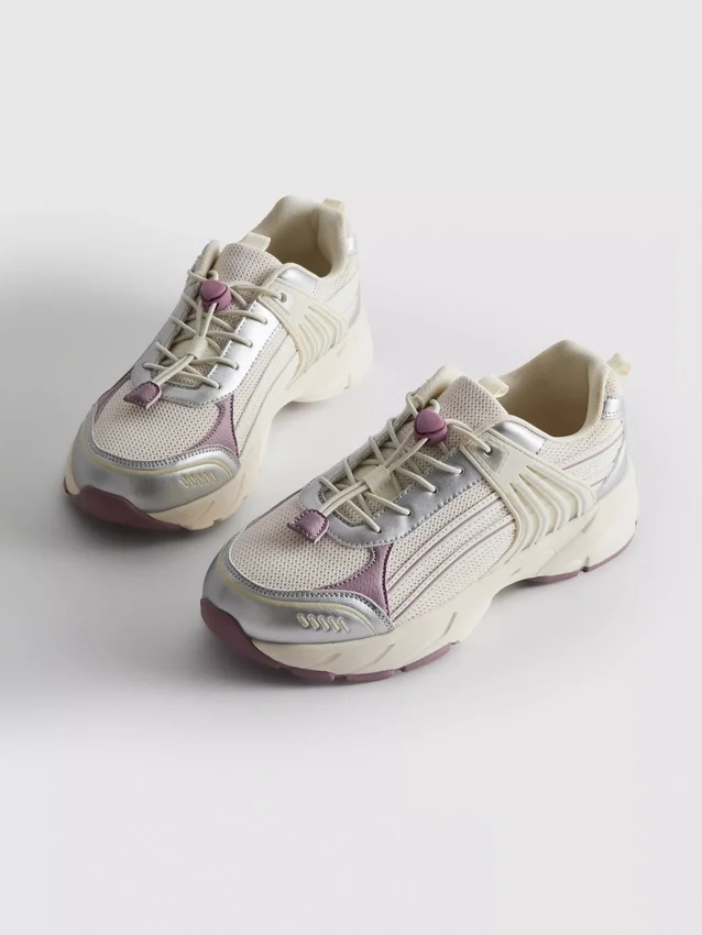 Zapatillas gruesas con cierre de palanca