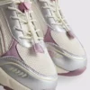 Zapatillas gruesas con cierre de palanca