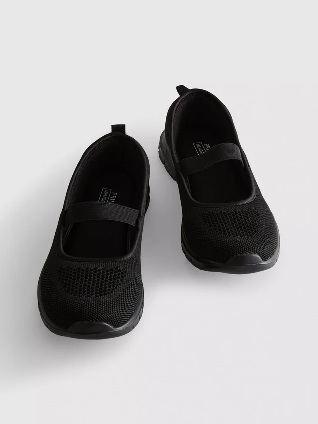 Zapatillas tipo bailarina sin cordones