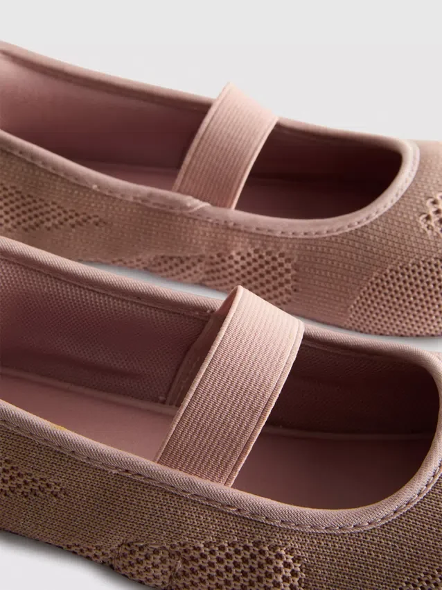 Zapatillas tipo bailarina sin cordones