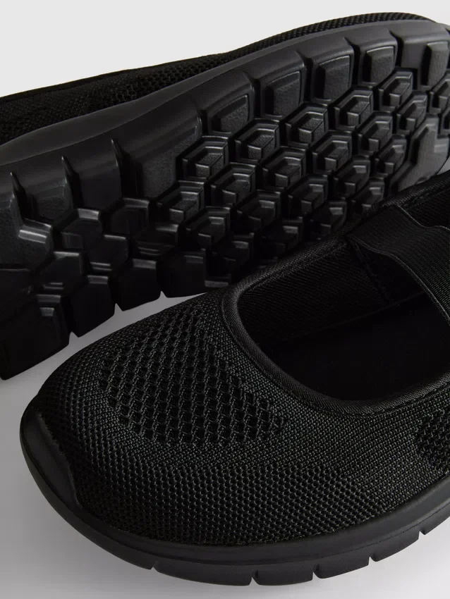 Zapatillas tipo bailarina sin cordones
