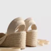 Zapatos de cuña con puntera cerrada y cordones