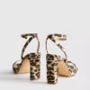 Zapatos de tacón con plataforma y textura de leopardo